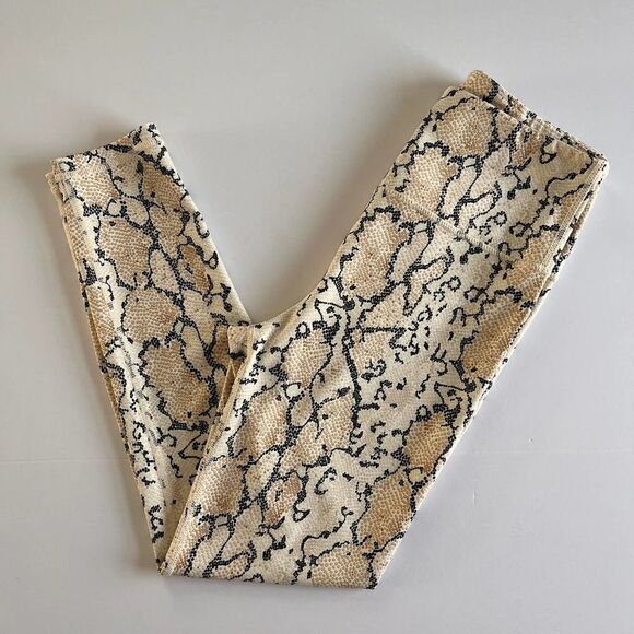 Anthropologie Revolve ALLFENIX White Python 7/8 Legging Size Small Athletic EUC - Picture 2 of 8